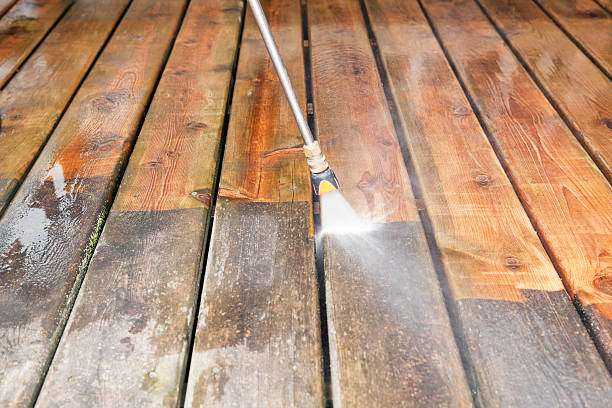 Why Choose Our Certified Pressure Washing Experts for Your Project Needs in Palos Heights, IL?